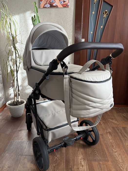 Коляска Baby Pram Bailey 2в1