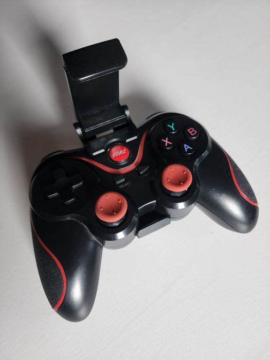 Controle Bluetooth para telemóvel e PC.