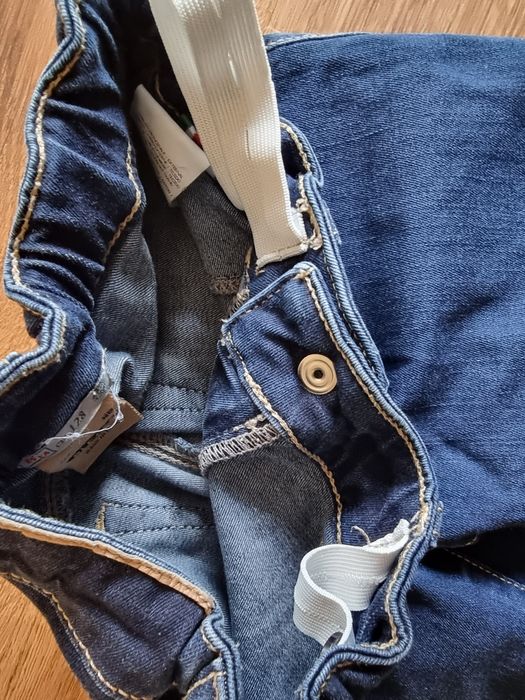 Spodnie jeans 128