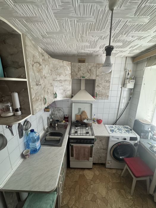 Продам 2х кімн. квартиру по пр. Хіміків