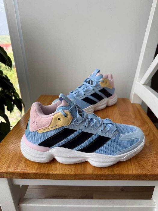 ОРИГІНАЛ 100% Adidas Court Stabil Indoor | JQ1183 кросівки 38.5 р.