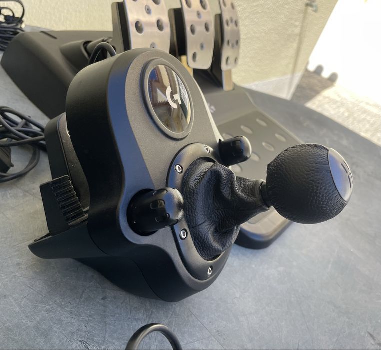 Logitech G29 + Shifter (PS5/PS4/PC)