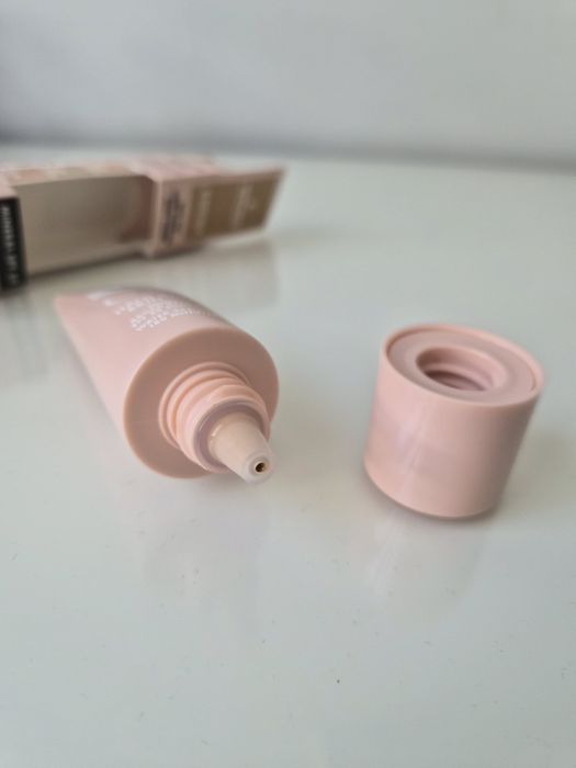 Halo Glow Skin Tint SPF 50, e.l.f. odcień 8, 30ml