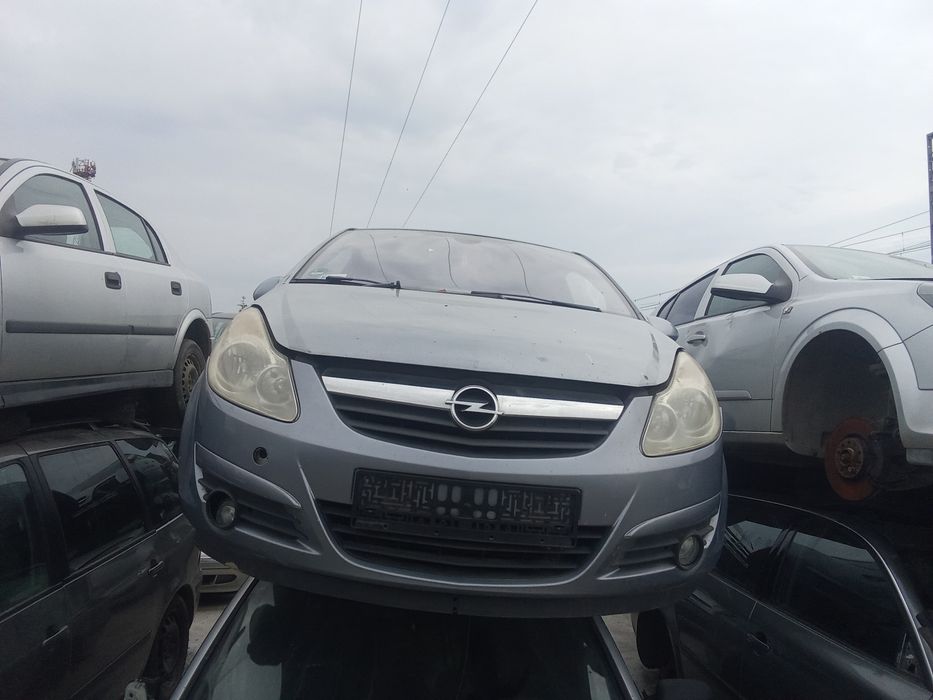 Opel Corsa D na części