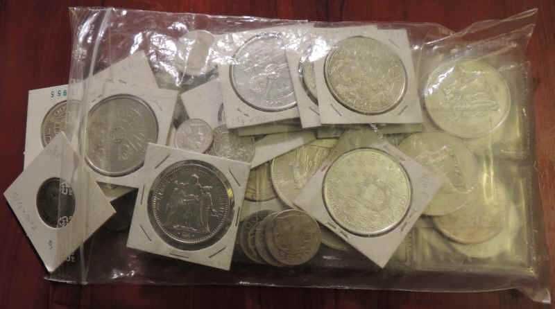 Várias moedas Portuguesas e Estrangeiras em Prata para Investimento