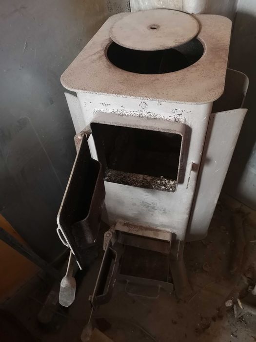 Kominek, koza, piec kpl. Sprawny