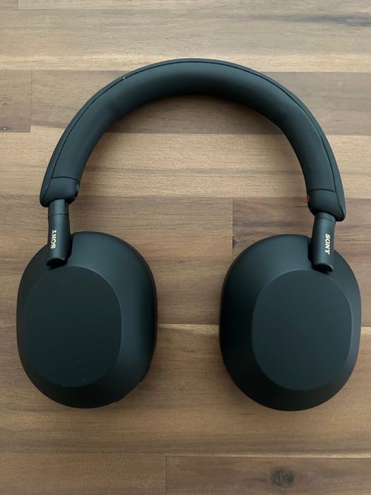 SONY WH 1000XM5 Headband Premium (Over Ear - Microfone - Noise Cancelling - Preto)