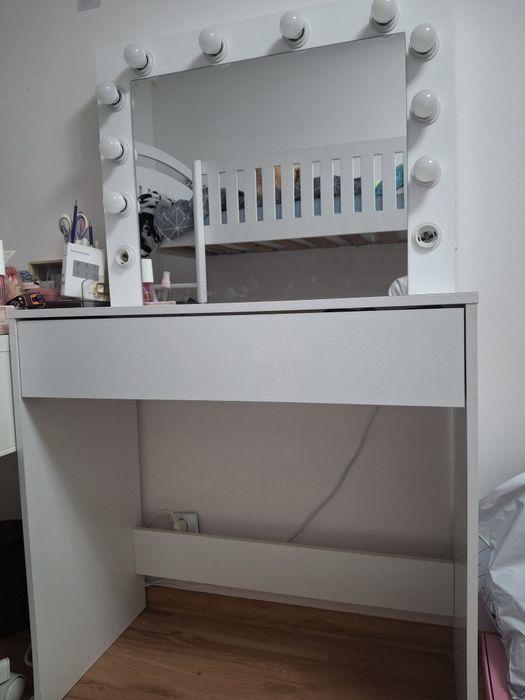Biala toaletka dziewczeca/damska