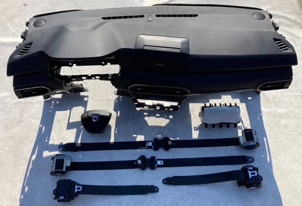 DACIA LOGAN JOGGER SANDERO STEPWAY 3 III DESKA KONSOLA KOKPIT PULPIT PÓŁKA PARAPET AIRBAG PODUSZKI PASY PAS KURTYNA FOTELA W FOTEL naprawa regeneracja WYMIANA od RĘKI Raz2 !!! na MAGAZYNIE Okazja !!!