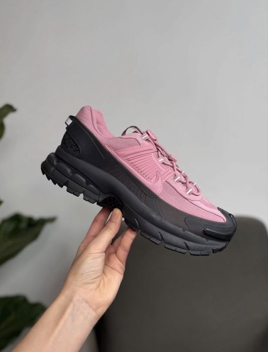 Кросівки жіночі Nike Zoom Vomero Roam Pink ( HQ2181-003 ) Оригінал!