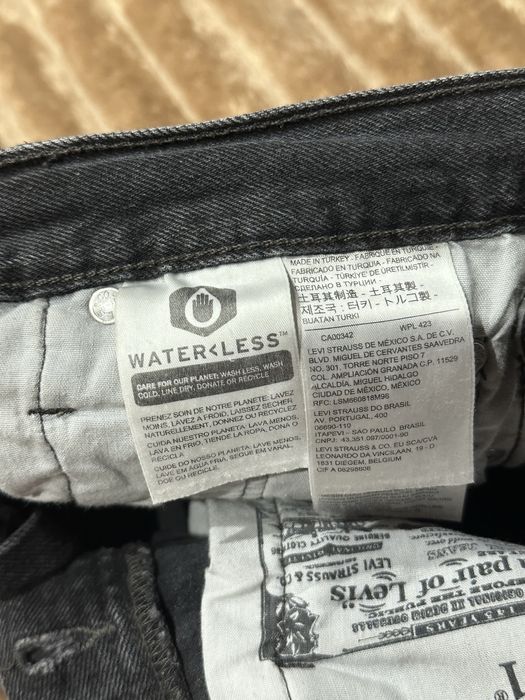 Джинсові шорти левайс w25  leviʼs преміальної колекції