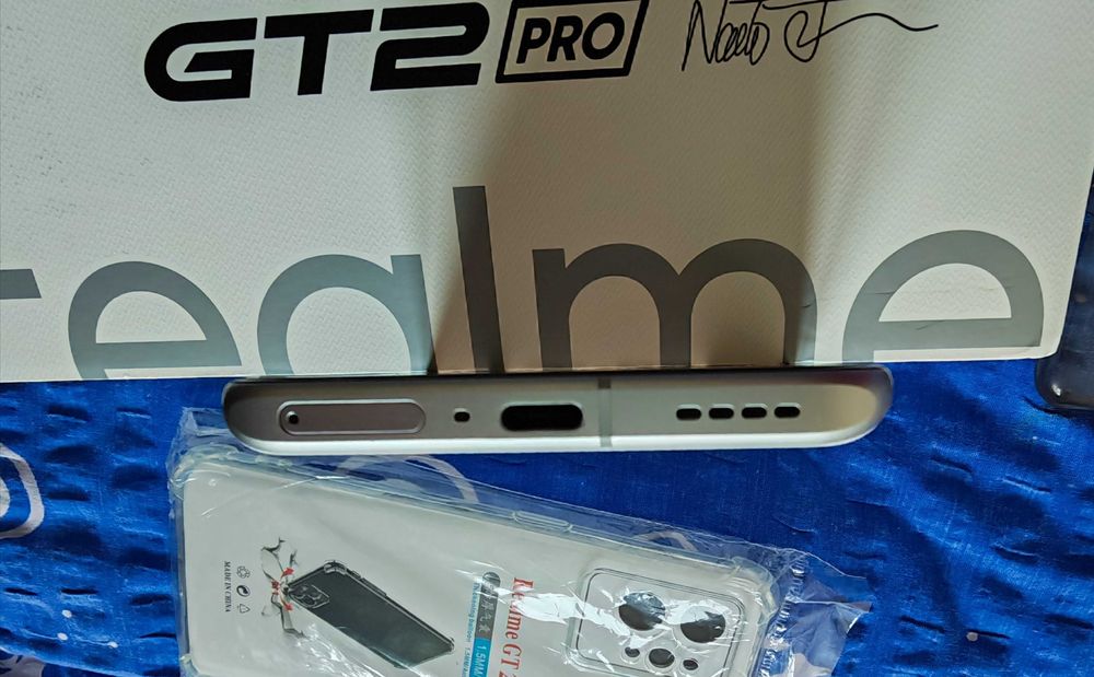 realme gt 2 pro paper white