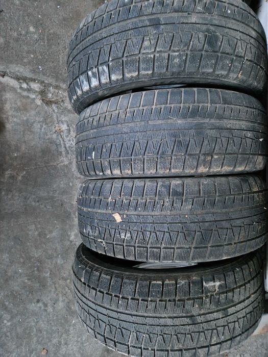 Bridgestune 225 55 r17