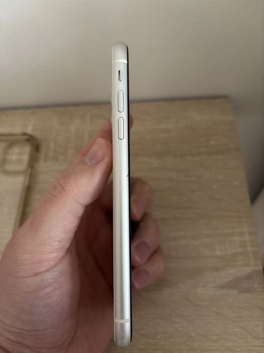iPhone 11 64gb bateria 85%