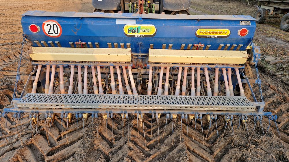 Agregat uprawno siewny UNIA ARES 2,7 m