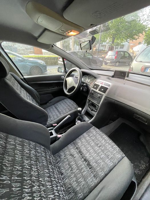 Peugeot 307 1.4 16V Navtech (2003) – IUC Pago e Óleo Trocado