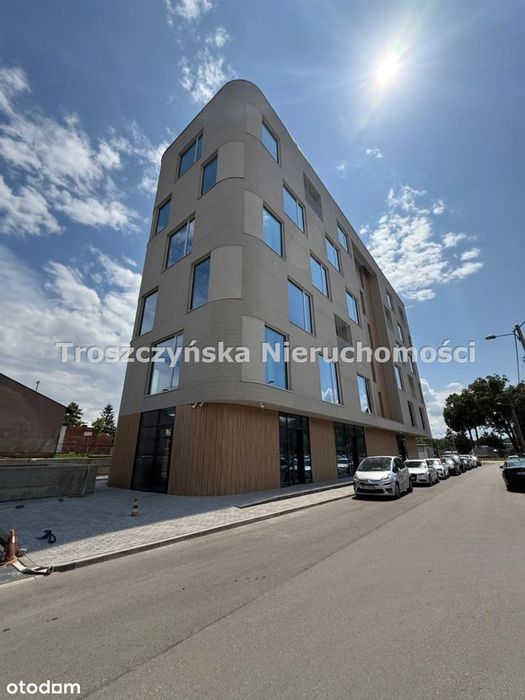 Rocha Center - lokal do wynajęcia - Parter 150M2