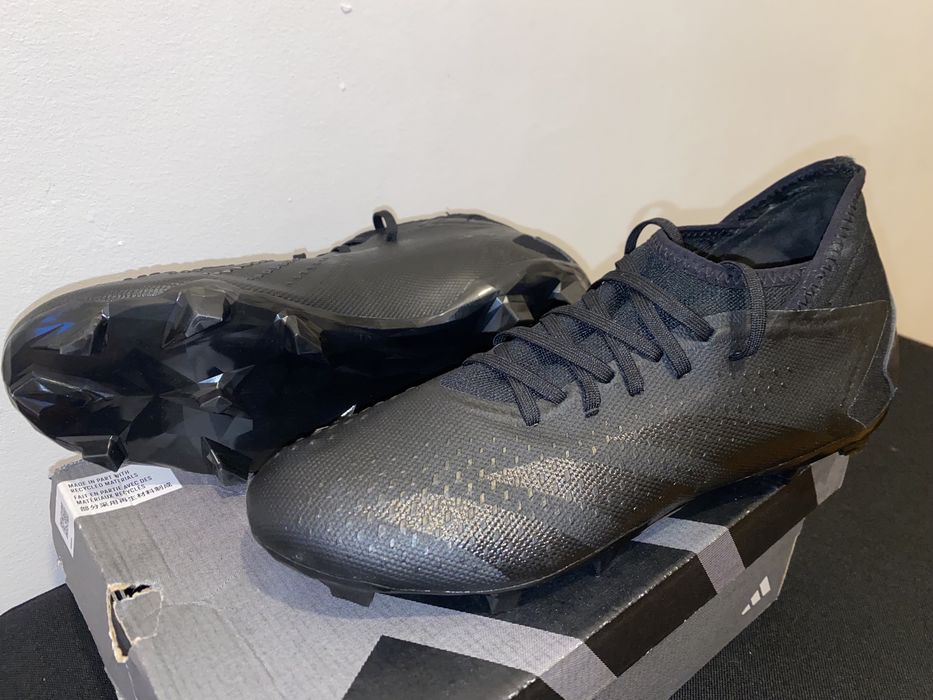 Adidas Predator z nowej kolekcji rozmiar 42