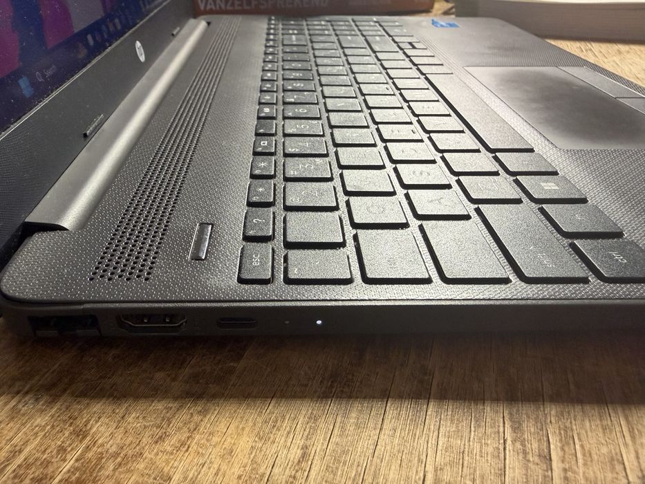 HP 250 G9 15,6” в гарному стані
