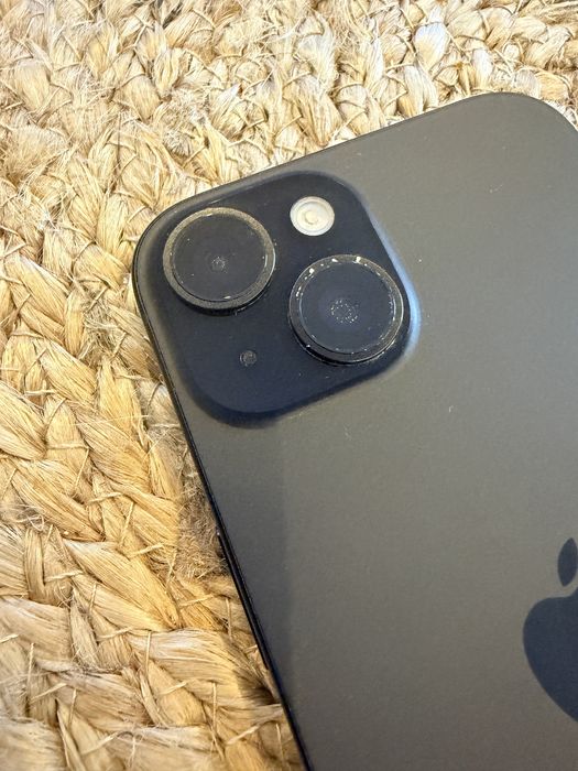 Sprzedam iPhone 15 128 GB + etui