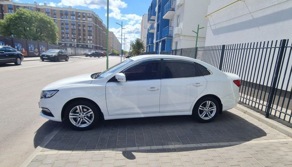 faw b30 автомобіль