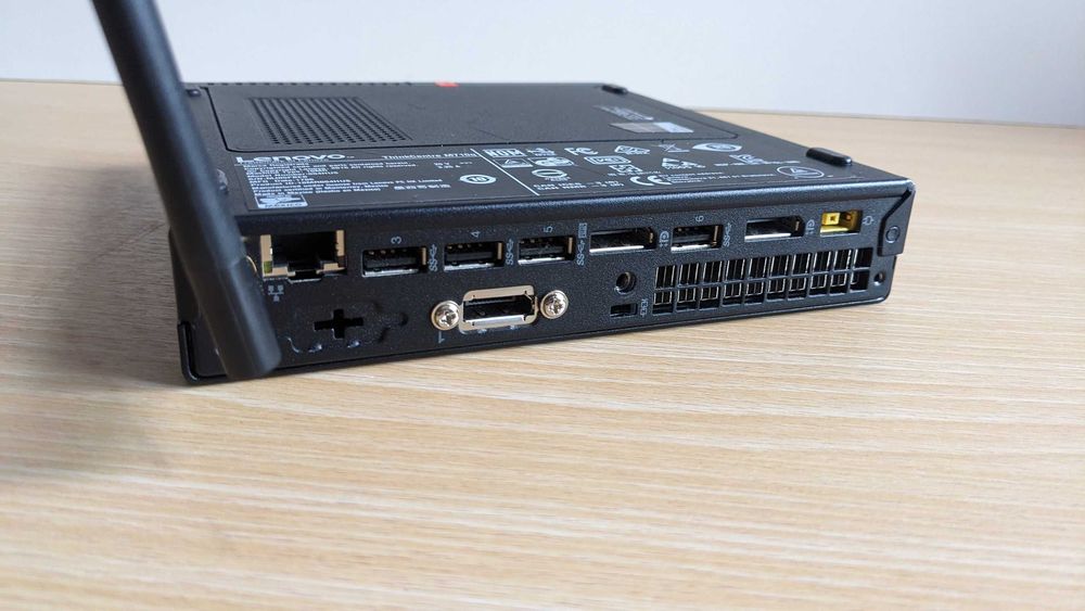 Lenovo ThinkCentre M710q i5 7400t 6x USB, 3x DP, RJ45, WiFi, 3,5 mm