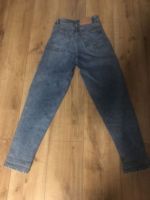 Mom Jeans - spodnie jeansowe marki H&M XS/34