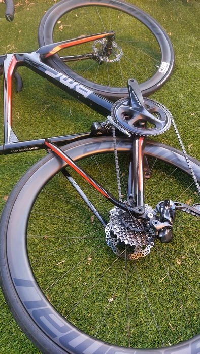 BMC Roadmachine 01 (Ultegra Di2) T51– Como Nova.