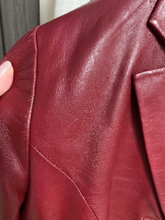 Жіночий піджак шкіряний червоний