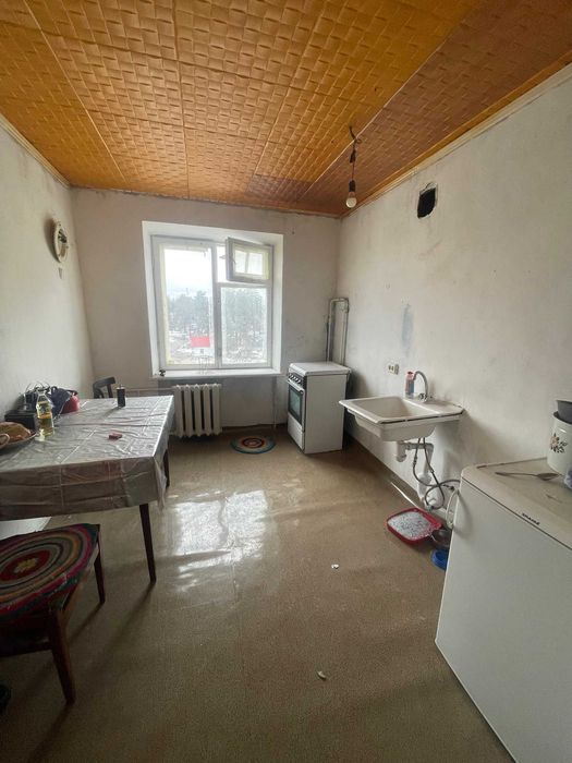 Продам 3к роздільну спецпроект Поліська 1, м. Червоний Хутір