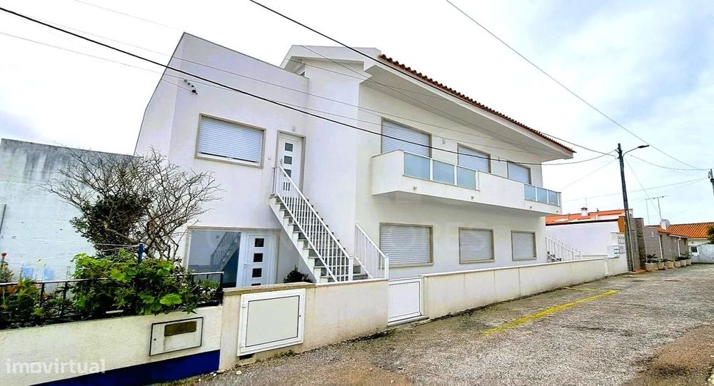 Apartamento Renovado - São Martinho do Porto — São Martinho do Porto, Leiria