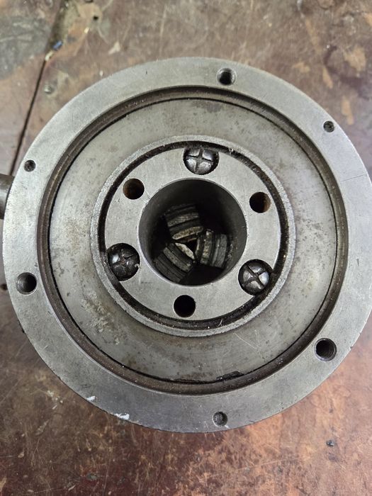 Токарний патрон 160мм