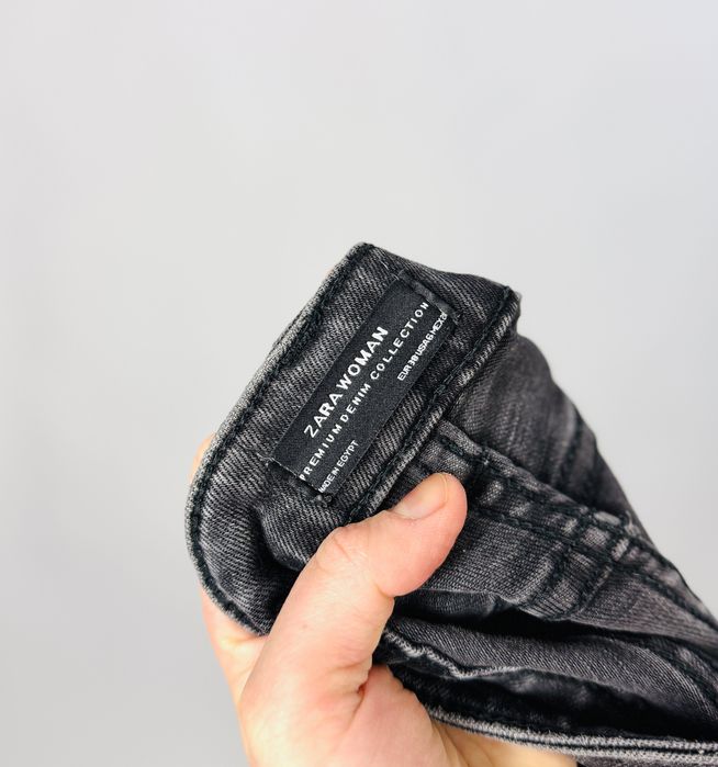 Szare jeansy z przetarciami M 38