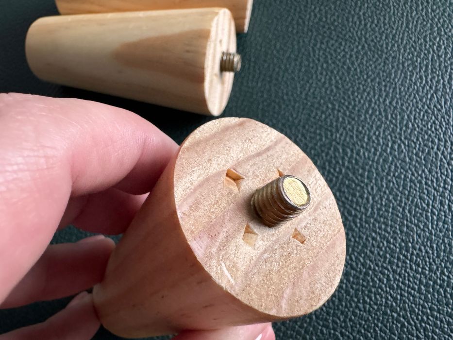 Nogi meblowe zwężane 8 cm drewno 4 pcs