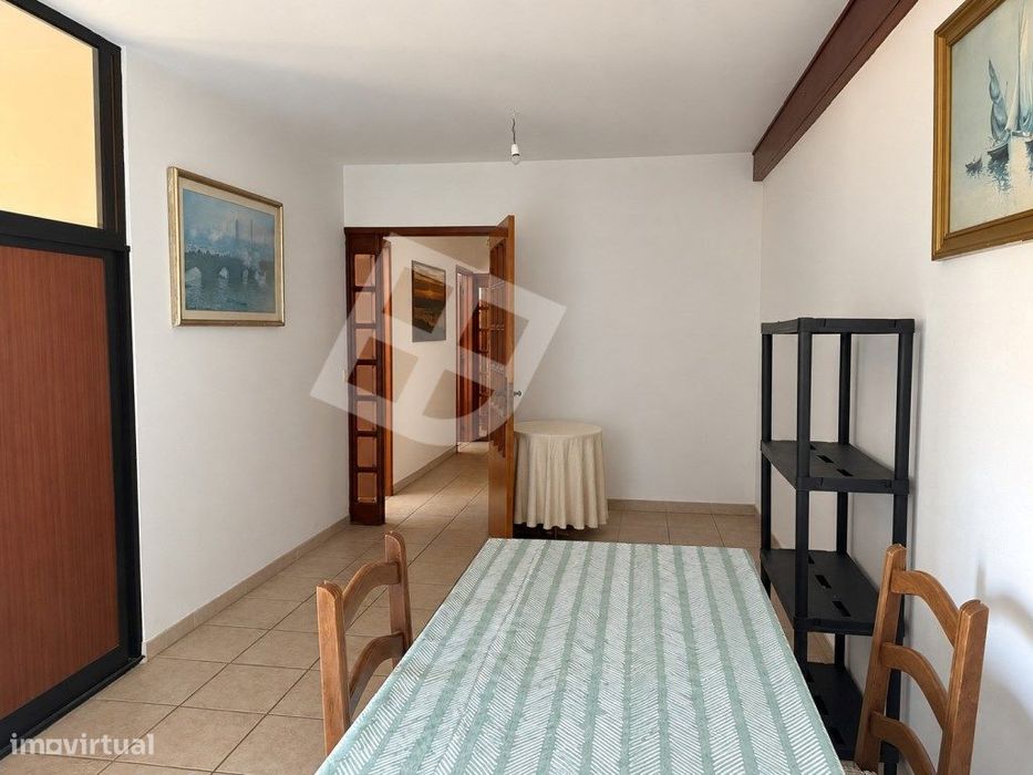 T3+1 mobilado - Arrenda-se junto à UA
