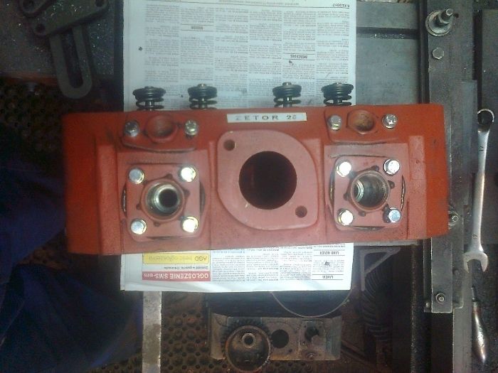 Zetor K 25,25,A 25 glowica silnika