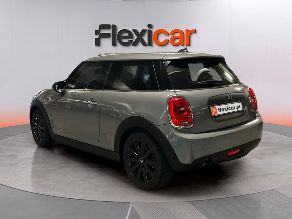 MINI 3 Portas One