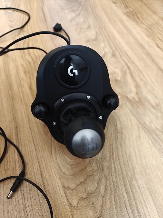 Logitech G29 + pedały + shifter