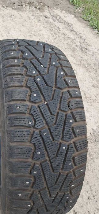 Автошини зимовi Pirelli Ice Zero  215/55 R17 98T