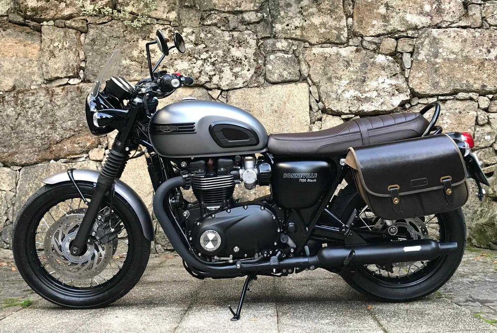 vendo triumph bonneville t120, black edition, impecável, com apenas 24400 kms.