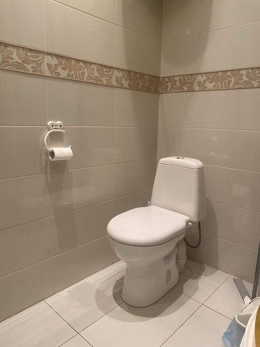 Здається в оренду кабінет з окремим входом