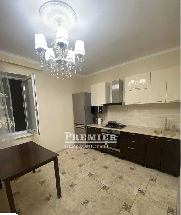 Продам сучасний будинок