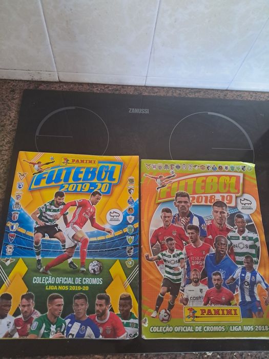 Cadernetas de futebol da Panini