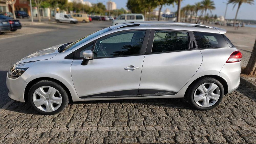 Renault Clio IV 1.5 dCi Confort | Diesel | 2015 | 184.947 km | Portimão — photo 4