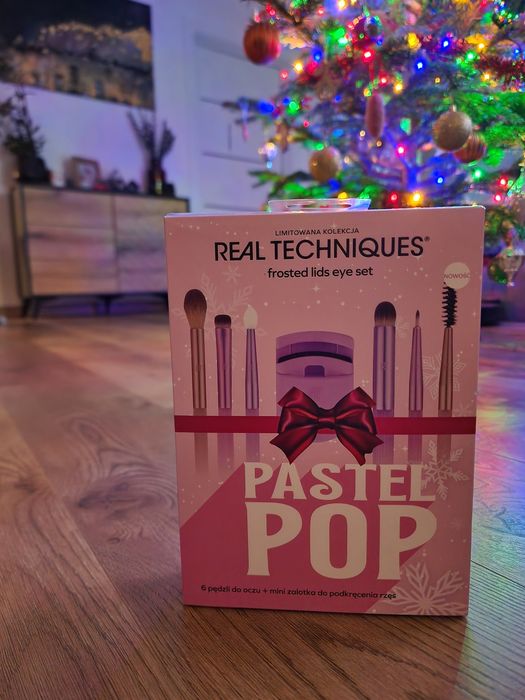 Zestaw pędzli zalotka real techniques