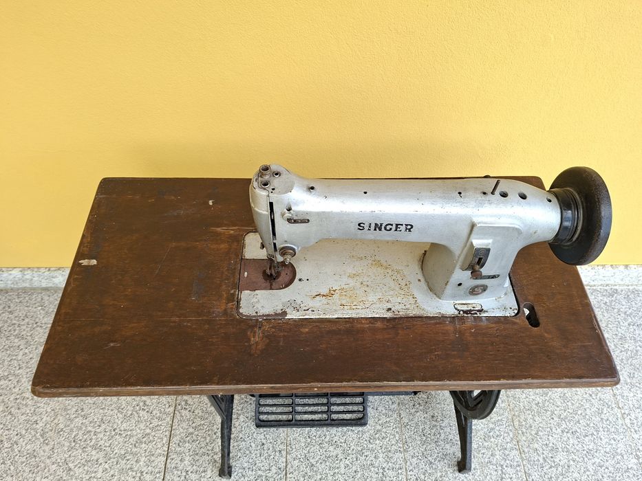 Máquina de costura Singer antiga – sapateiro