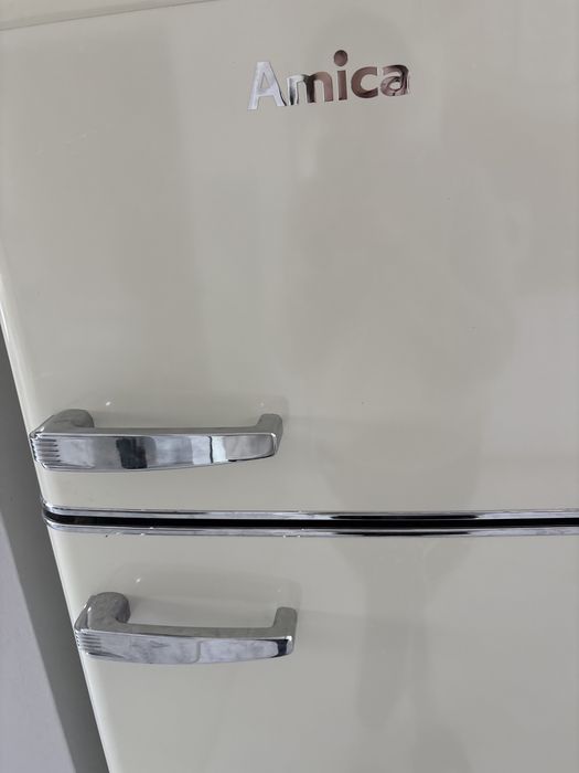 Lodówka Amica a+* retro bezowa m54