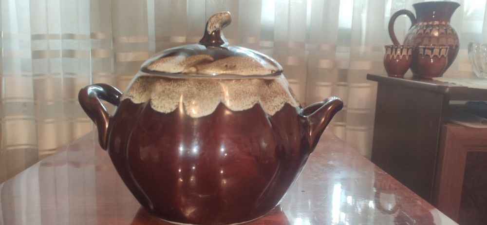 Глиняный горшок для запекания