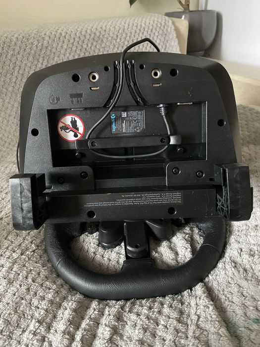 Ігровий руль Logitech G923