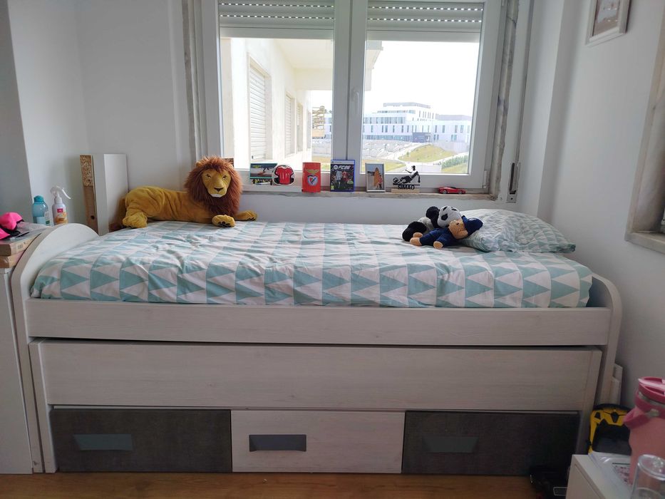Cama gaveta de solteiro
